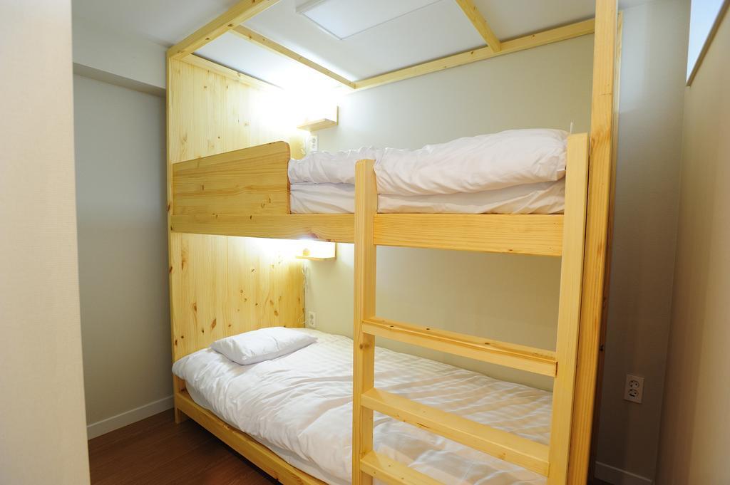 Hannah Guesthouse Jeju Exteriör bild