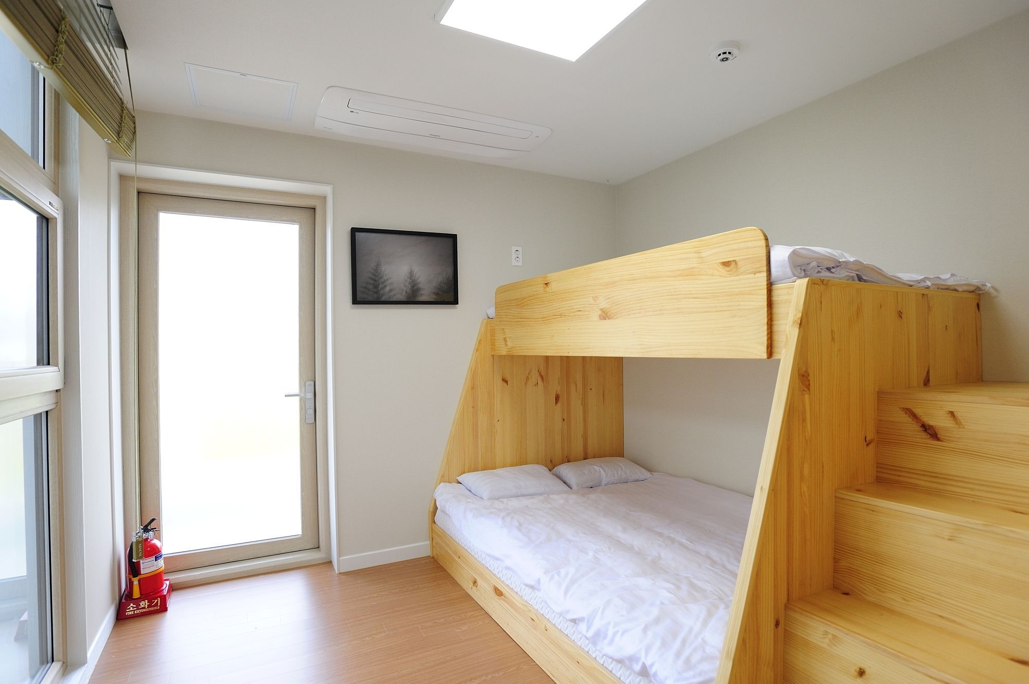 Hannah Guesthouse Jeju Exteriör bild